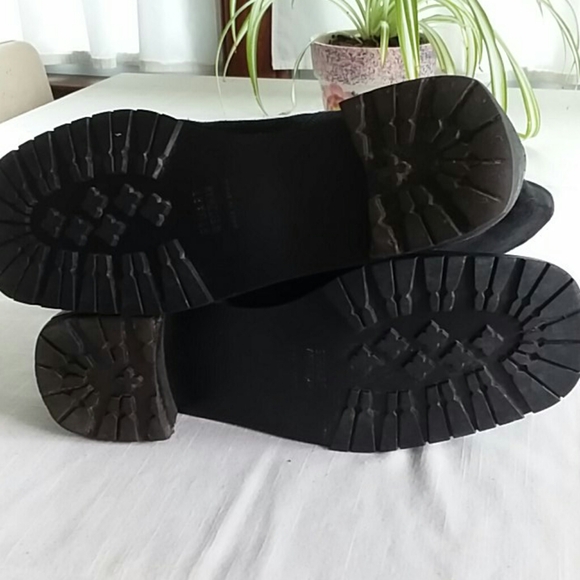 Stuart Weitzman Black Suede Winter Boots - Picture 7 of 11